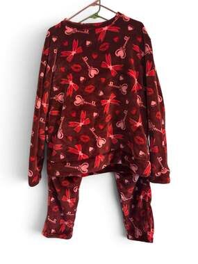 Angel Cult Pajama Set 1XL Red Heart Bow Key Lip Print